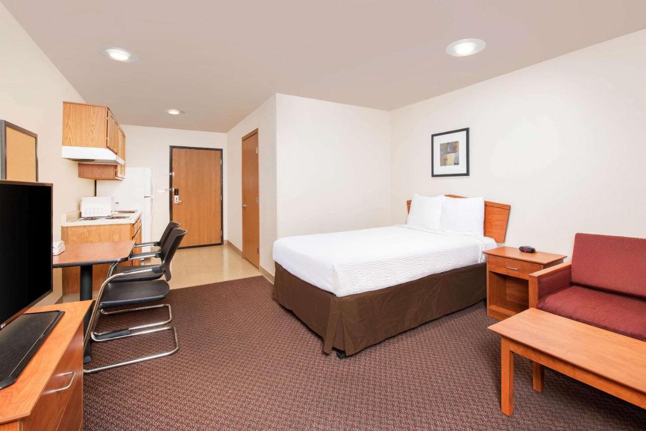 Woodspring Suites Columbus Fort Moore Exterior photo