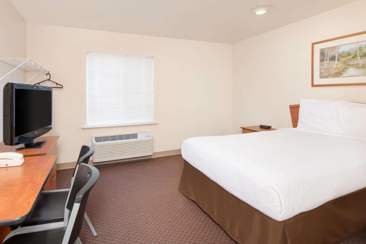 Woodspring Suites Columbus Fort Moore Exterior photo